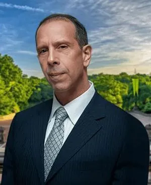 David Resnick & Associates Secures $1.3 Million Settlement for Slip-and-Fall Case