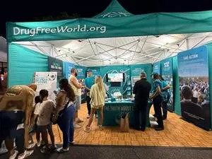 Foundation for a Drug-Free World Hosts Educational Outreach at Glendale Cruise Night Event
