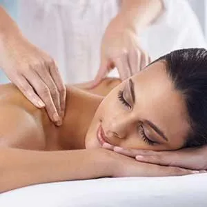 Amy Owens Now Accepting Appointments at Salon and Spa Galleria Oakmont Boulevard in Fort Worth, Texas