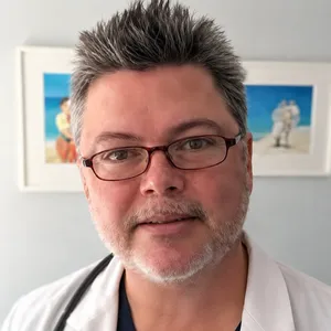 Dr. Mark Armitage Announces Scholarship for Medical Students Pursuing Family Medicine Careers