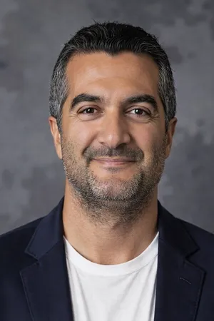 David Ebrahimzadeh Announces Educational Grant Opportunity for Undergraduate Real Estate Students